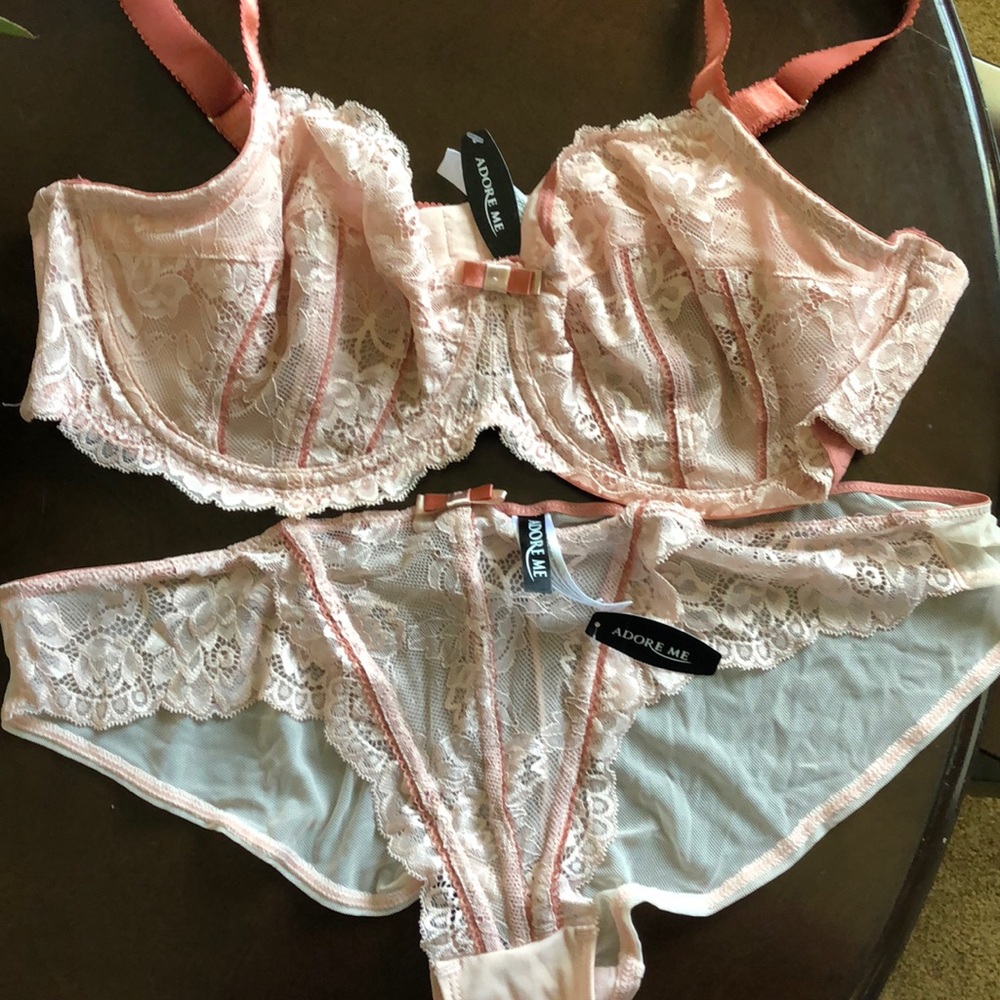 NWT Bra/Panty Set